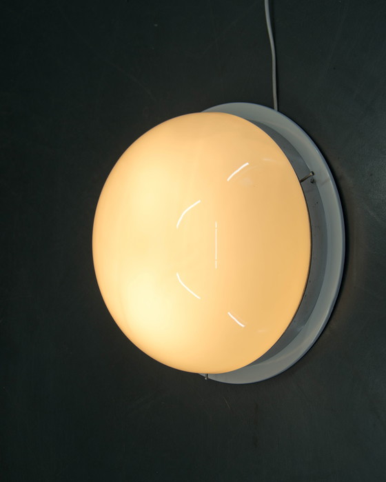 Image 1 of Grote Bauhaus chromen wand- of inbouwlamp, jaren 1940