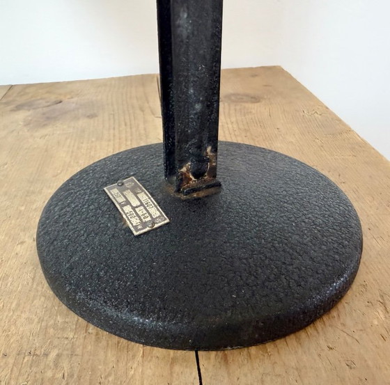 Vintage Industrial Black Enamel Table Lamp from EB, 1950s – Iron (photo 9 of 17)