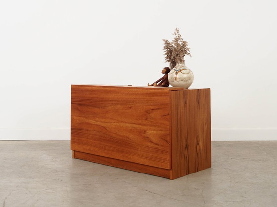 Image 1 of Mueble para tocadiscos, diseño danés, década de 1970, fabricado en Dinamarca.