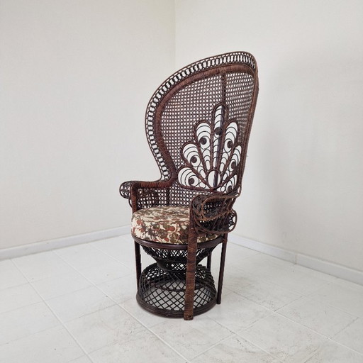 Sedia Emmanuelle o Peacock in rattan e vimini, Italia, anni '60