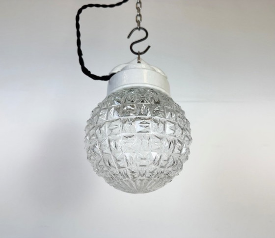 Image 1 of Suspension vintage en porcelaine blanche, années 1970