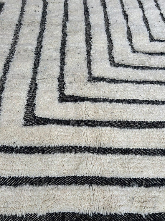 Handgemaakt, traditioneel vervaardigd vloerkleed van zuivere wol, formaat 2,5/3,5 m – Alias (photo 6 of 8)