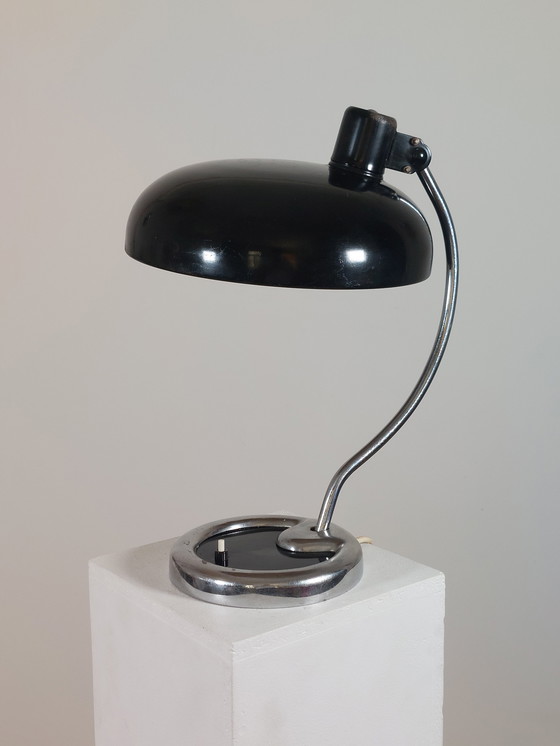 Image 1 of Seltene schwarze verchromte Bauhaus Schreibtischlampe Tischleuchte