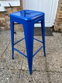 Sgabello da bar industriale impilabile TOLIX H75, blu
