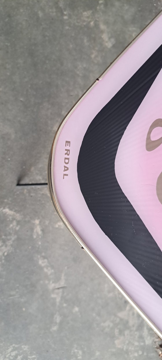 Image 1 of Erdal-Beistelltisch aus der Mitte des 20. Jahrhunderts – rosa Emaille – Belgien, 1950er Jahre