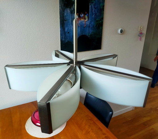 Lámpara colgante de diseño italiano con aplique de pared a juego.