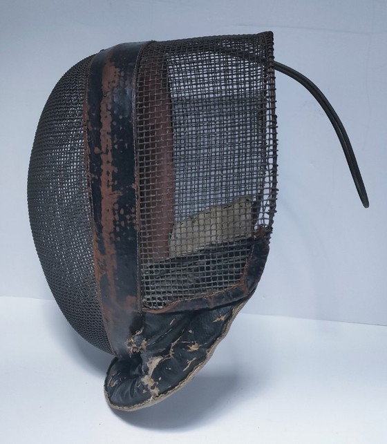 Image 1 of maschera da scherma in pelle e metallo dei primi del XX secolo