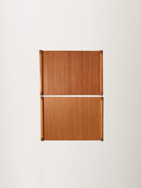 Image 1 of Paire de tables de chevet scandinaves en teck des années 1960
