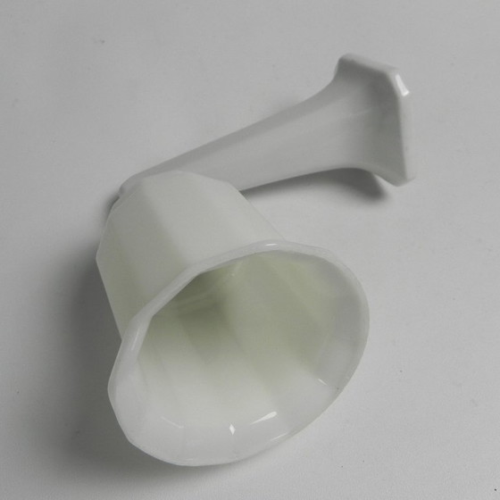 Image 1 of Porseleinen Art Deco wandlamp met opaline kap, jaren 30