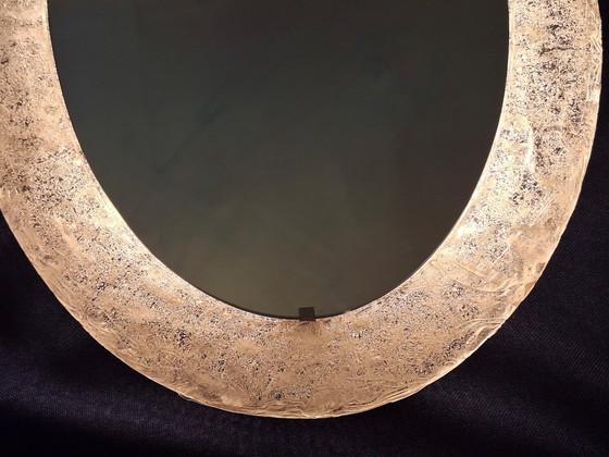 Image 1 of Specchio da parete ovale illuminato in lucite Melted Ice di Erco, anni '70