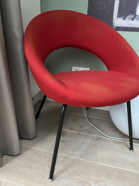 Image 1 of Artifort Nina rood stoel