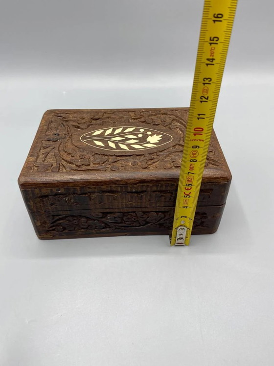 Carved Sheesham Wood Jewelry Box, Oval Bone Inlay Medallion, Blue Velvet Interior, Kashmir, 1960s-1980s (photo 7 of 7)
