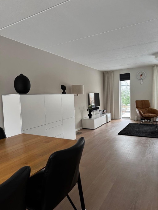 Beautiful Karat wall unit