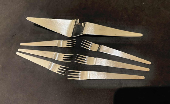 Image 1 of Servire un dessert Modernista Herdmar Portogallo