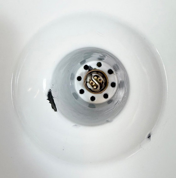 Image 1 of Suspension industrielle britannique en émail vert, années 1960