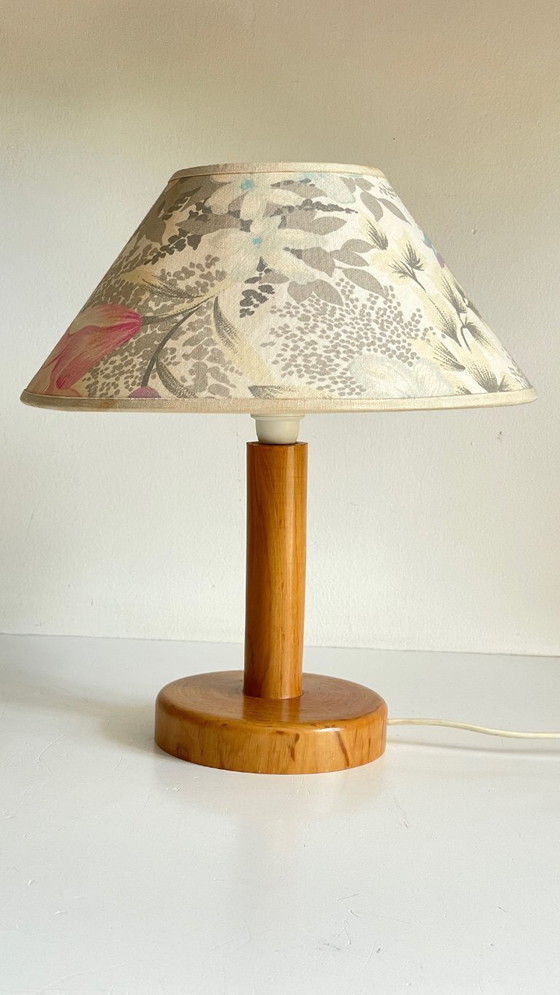 Image 1 of LAMP in solid pine with VINTAGE garden flowers
