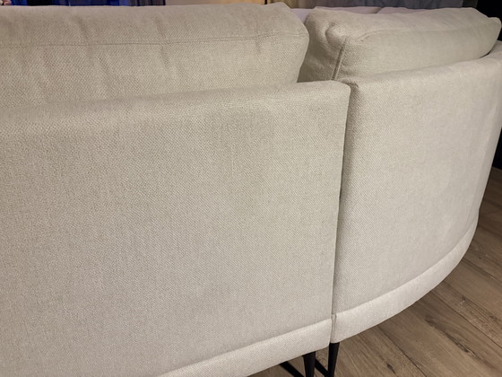Image 1 of NIEUW! Ruime off-white bank met ronde details