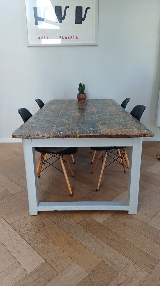 Vitra Chairs Black X4 + Refurbished Table Carpenter Table Dining Table