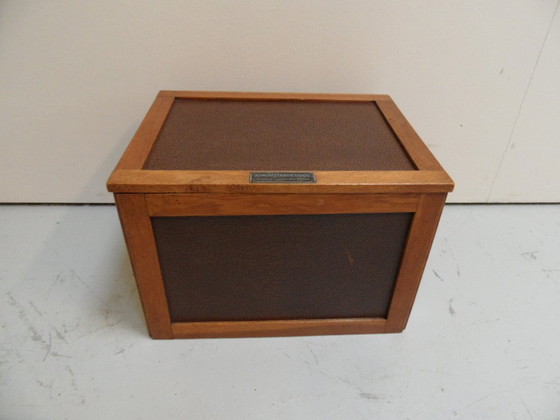 Image 1 of Vintage documenten kist