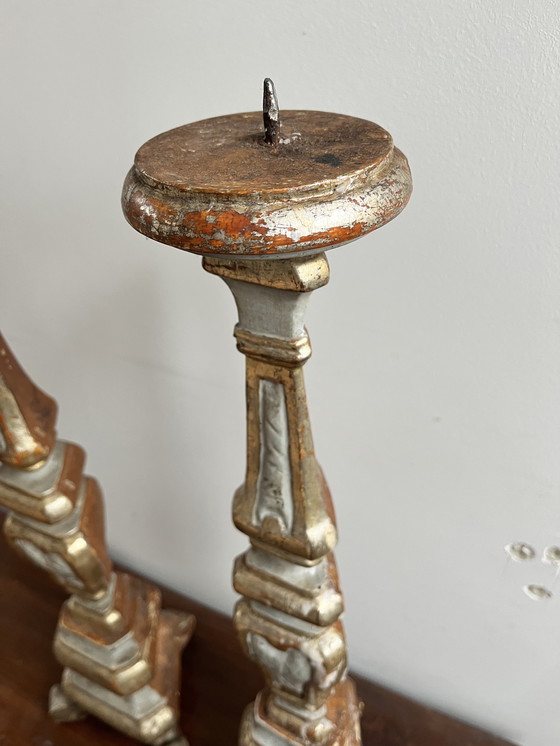 Image 1 of Par de candelabros de altar franceses antiguos