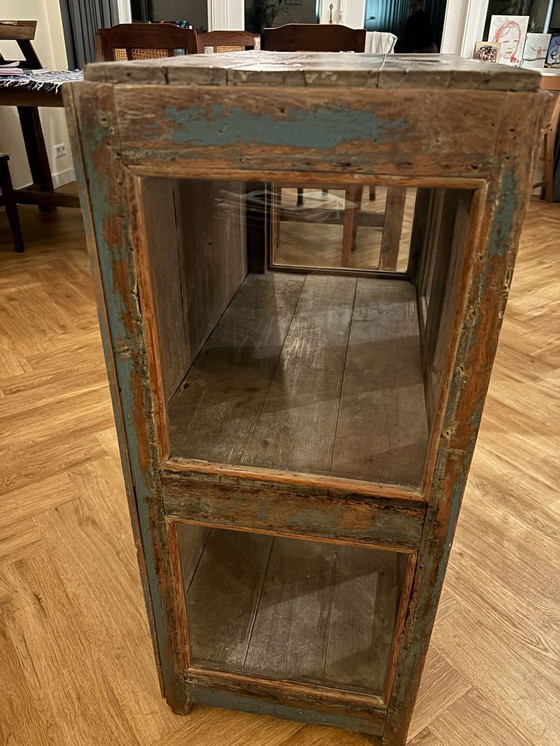 Image 1 of Vetrina vintage in stile indiano
