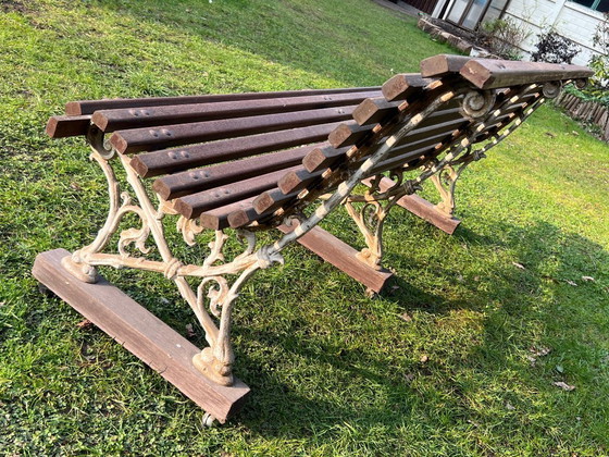Image 1 of Klassische Gartenbank aus Holz, 180 cm lang, mit Beinen aus Gusseisen