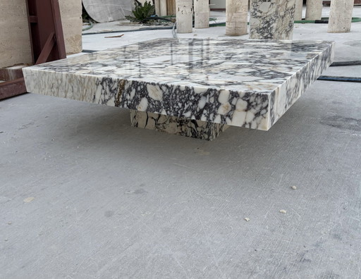Mesa de centro de mármol calacatta