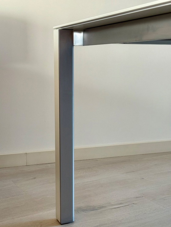 Image 1 of 1 Leolux table Strabo and 4 chairs Leolux Spring Orchid