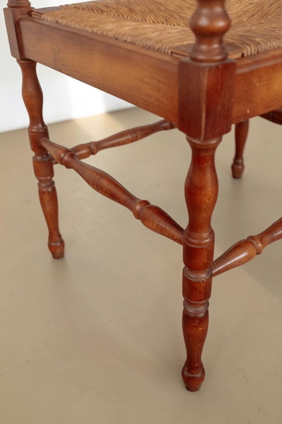 Antike französische Eckstühle mit gedrechselter Federung, 2er-Set – Stühle und Loungesessel, Rattan, Wood (photo 7 of 9)