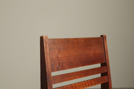 Image 1 of Satz von 4 Esszimmerstühlen aus Eiche der Haager Schule, ca. 1925–1935