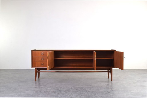 Mid-Century Teak Sideboard Modell Premium von Bartels, 1960er Jahre.