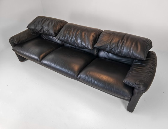 Image 1 of Vintage maralunga sofa