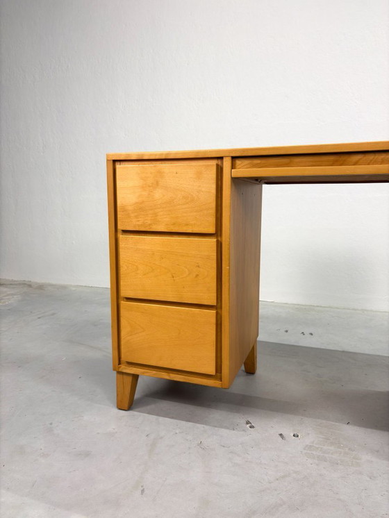 Image 1 of Vintage bureau Leslie Diamond voor Conant Ball