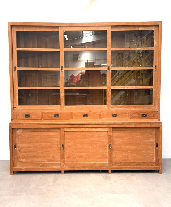 Große Teak Vitrine und Aufbewahrungsschrank – Glass (photo 2 of 6)