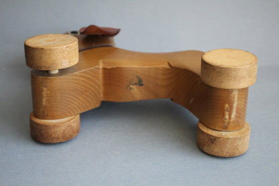 Image 1 of Giocattolo a forma di bassotto da tirare con orecchie in pelle, figura in legno, decorazione vintage, vecchio giocattolo