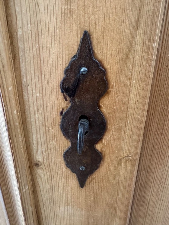 Ropero Antiguo de Pino, circa 1870, Madera, Metal, Marrón, Rustic (foto 4 de 5)