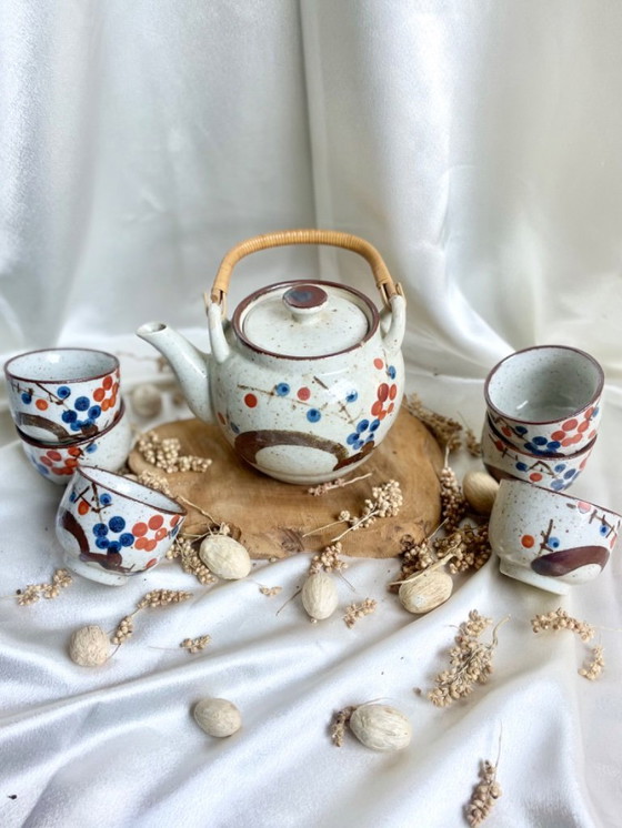 Image 1 of Set da tè giapponese vintage – teiera e 6 tazze – ceramica dipinta a mano in stile Kutani, manico in rattan, stoviglie di metà s