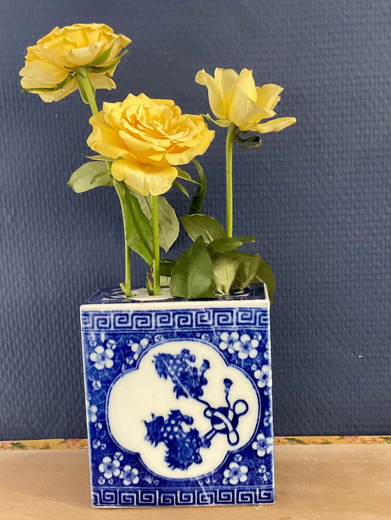 Image 1 of Ancien oreiller à opium en porcelaine , XIX ème siècle , Chine 