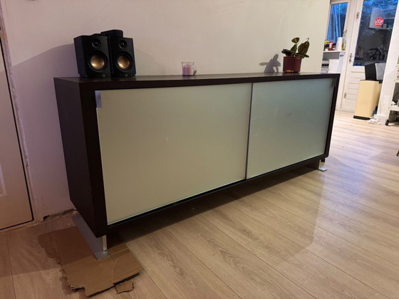 Credenza Molteni in rovere con ante scorrevoli in vetro – Molteni & C., Credenze, Metallo (photo 2 of 5)