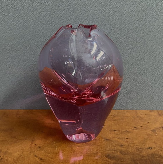 Image 1 of Jarrón de cristal rojo con tapa de tulipán, años 60