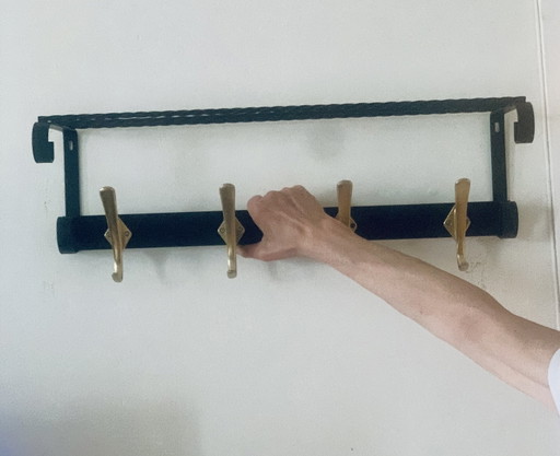 Appendiabiti e porta cappelli da parete in stile Art Déco/Mid-Century – 3 ripiani in ferro battuto e ottone (photo 2 of 15)