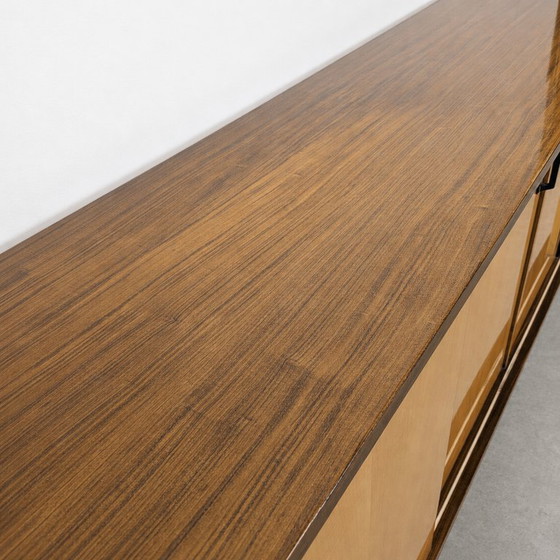 Image 1 of Credenza bicolore in stile moderno di metà secolo