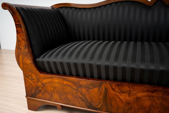 Excepcional Sofá Biedermeier de Nogal del Siglo XIX, circa 1850, Sofás de 2 plazas, Madera, Negro (foto 9 de 18)