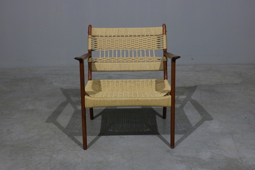PJ112 Fauteuil van Ole Wanscher voor P. Jeppesen Mobelfabrik