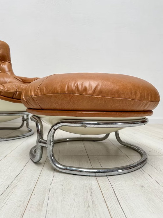 Image 1 of Ensemble de chaises "Karaté" en cuir vintage par Michel Cadestin pour Airborne 60s