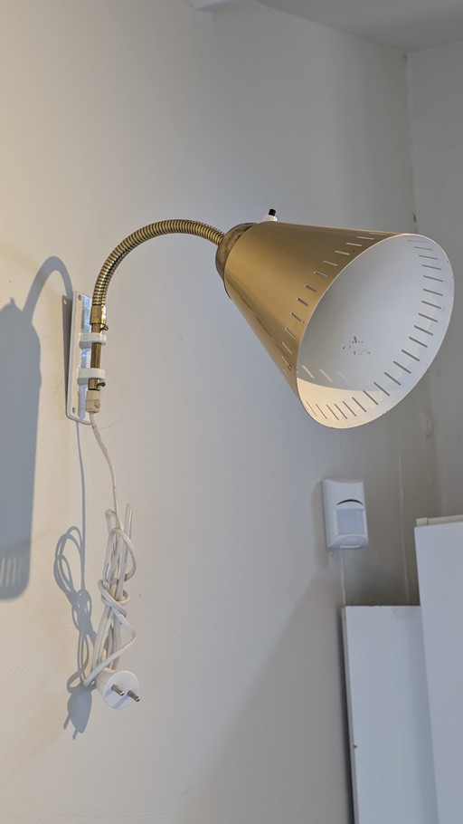Flexible brass bedside wall lamp - AJH Sweden 1950's