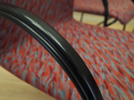 Image 1 of Ensemble de quatre chaises, design italien, années 1980, production : Italie