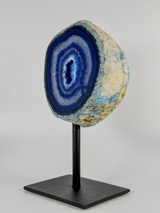 Image 1 of Blauw agaat op standaard