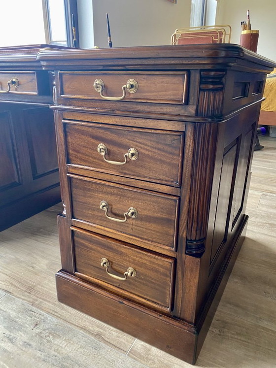 Classic wooden desk with leather inlay, Brown, Klassiek (photo 5 of 6)