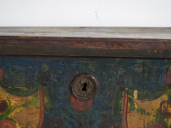 Coffre ancien européen peint à la main - Europe Centrale (c. 1850) – Commodes (photo 31 of 40)